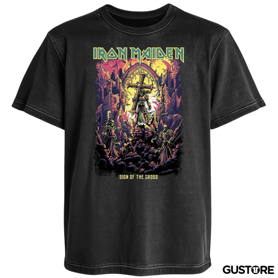 Polera desgastada Iron Maiden Sign of the Cross