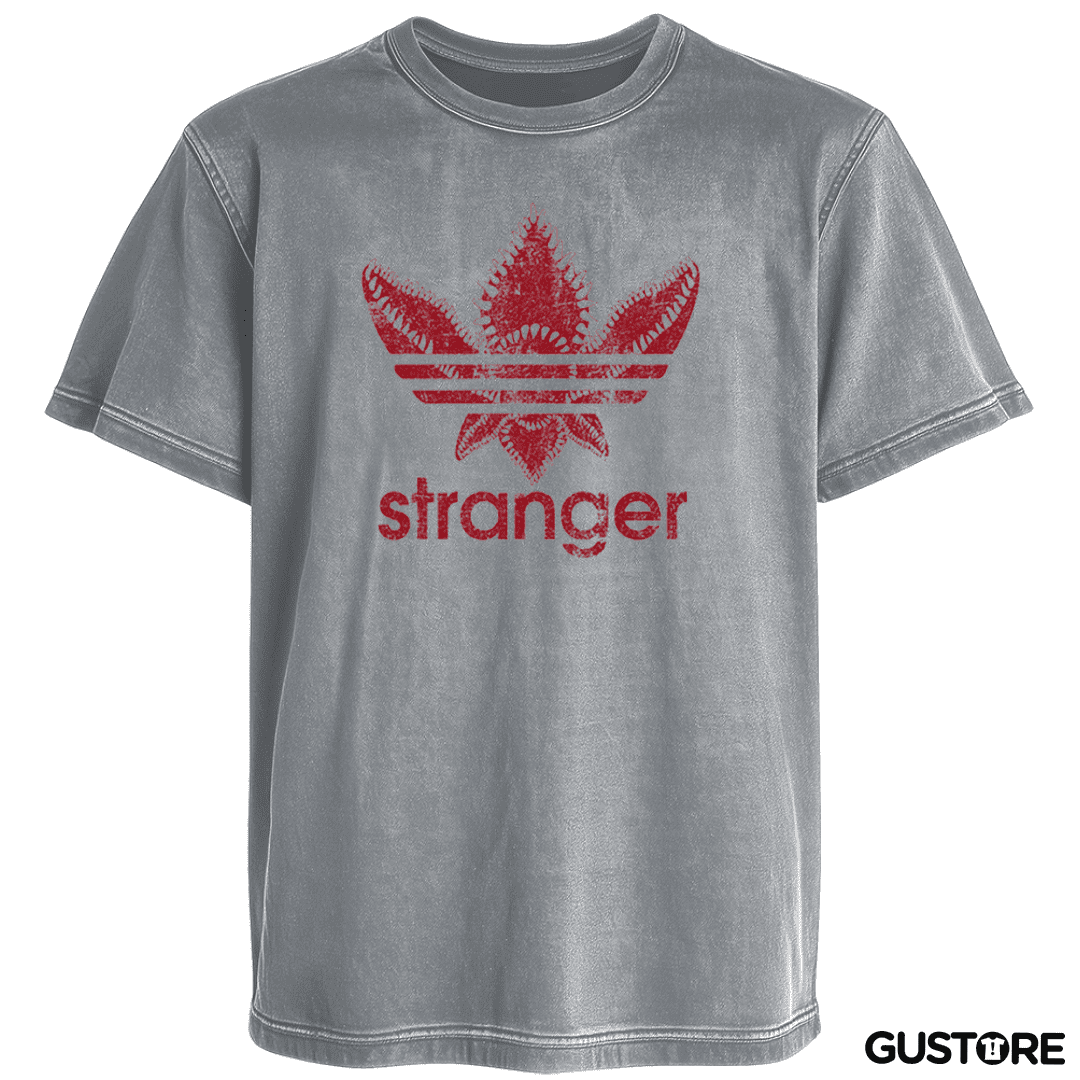 Polera desgastada Stranger 
