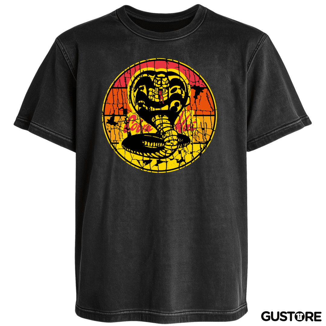 Polera desgastada Cobra kai