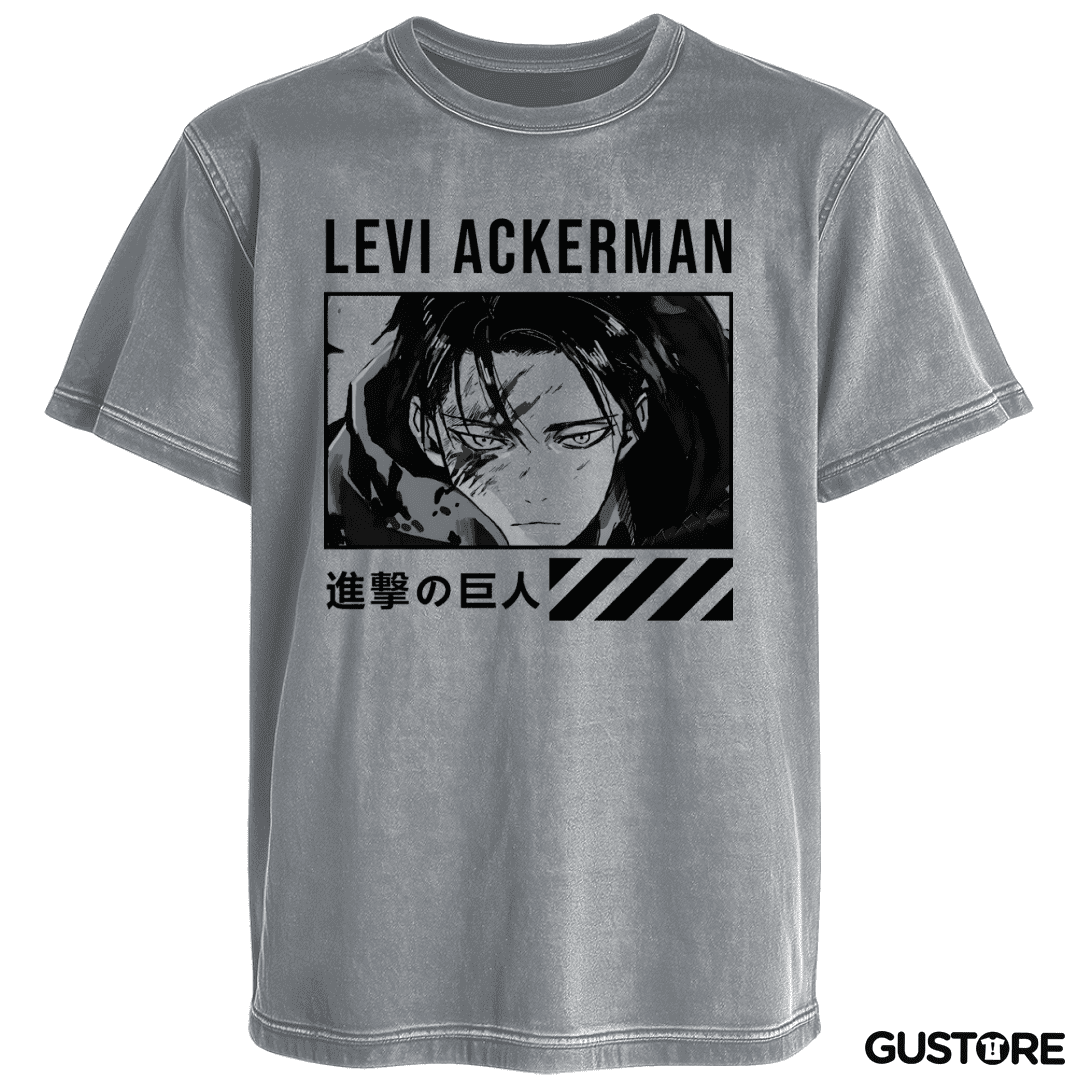 Polera desgastada Levi Ackerman