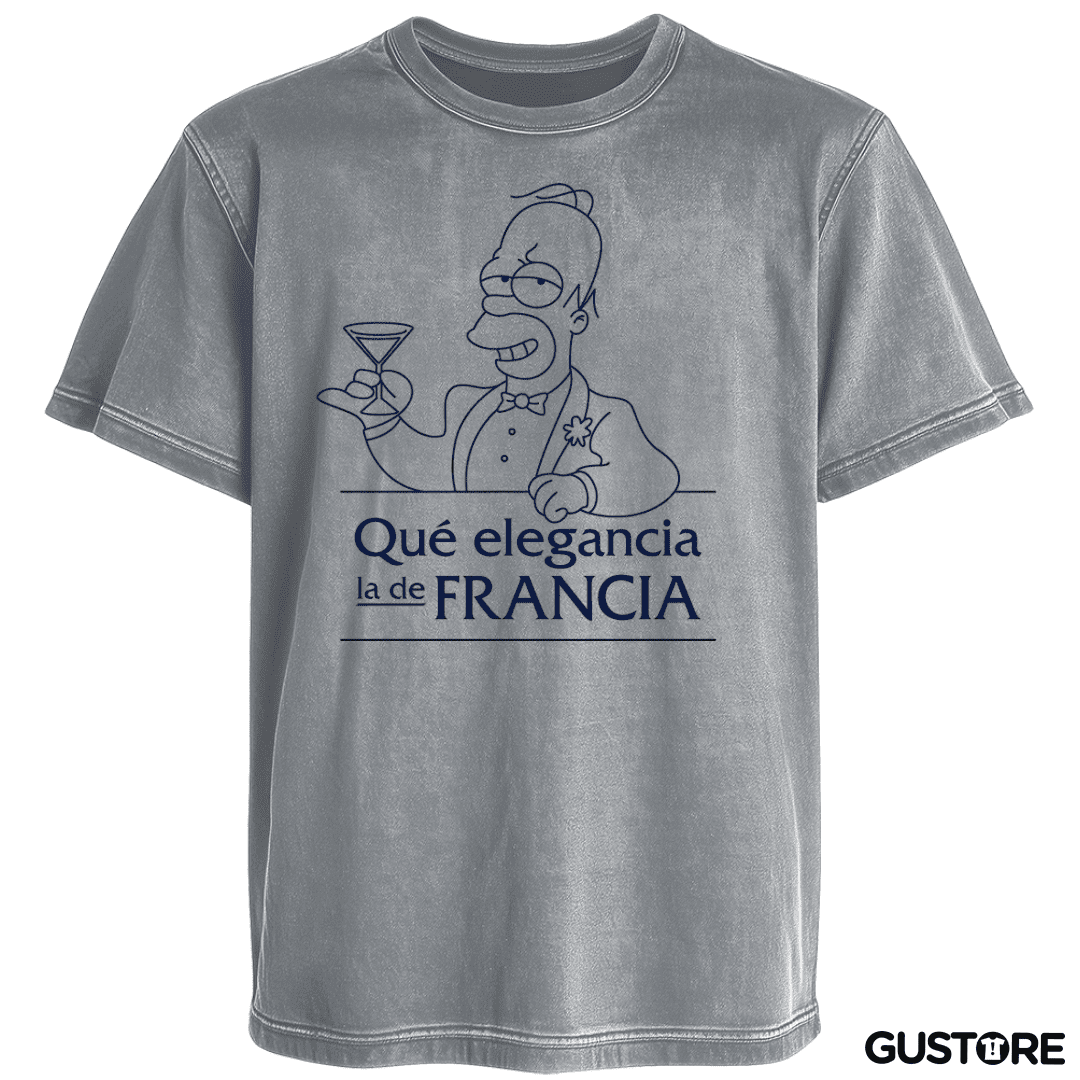 Polera desgastada Qué elegancia la de Francia