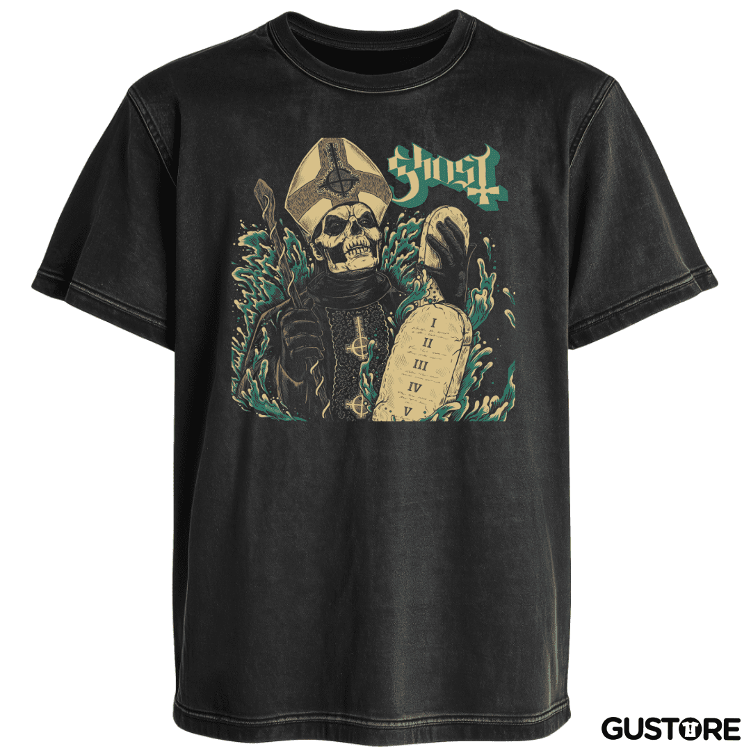 Polera desgastada Ghost 13 Commandments